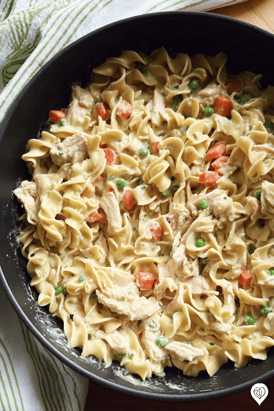 Chicken Pot Pie Noodle Skillet