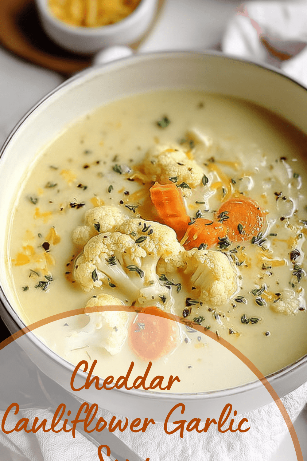 Cheddar Cauliflower Garlic Soup