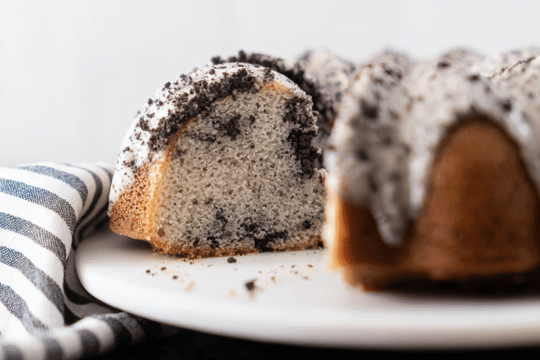 Cookies And Cream Bundt Cake 60.Png