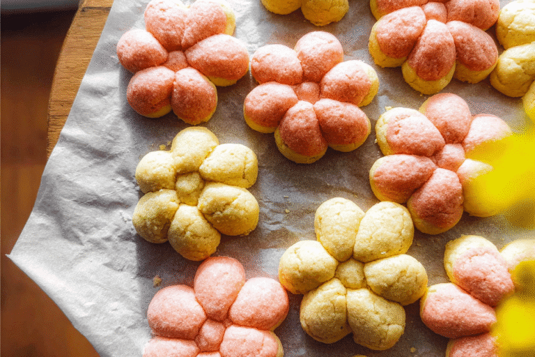 Flower Shaped Cookies 19.Png